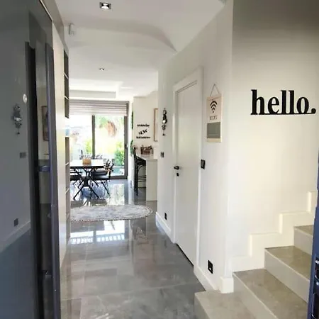 Ultra Luxury Casa Feliz 4*