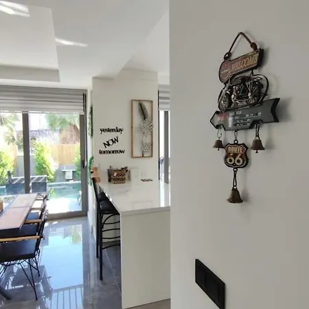 Hotel Ultra Luxury Casa Feliz 4*